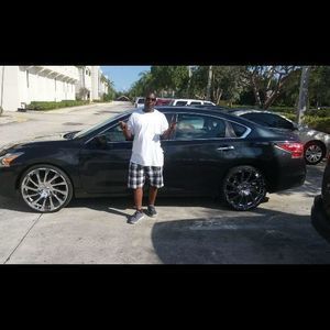 Meet your Posher, Phillip